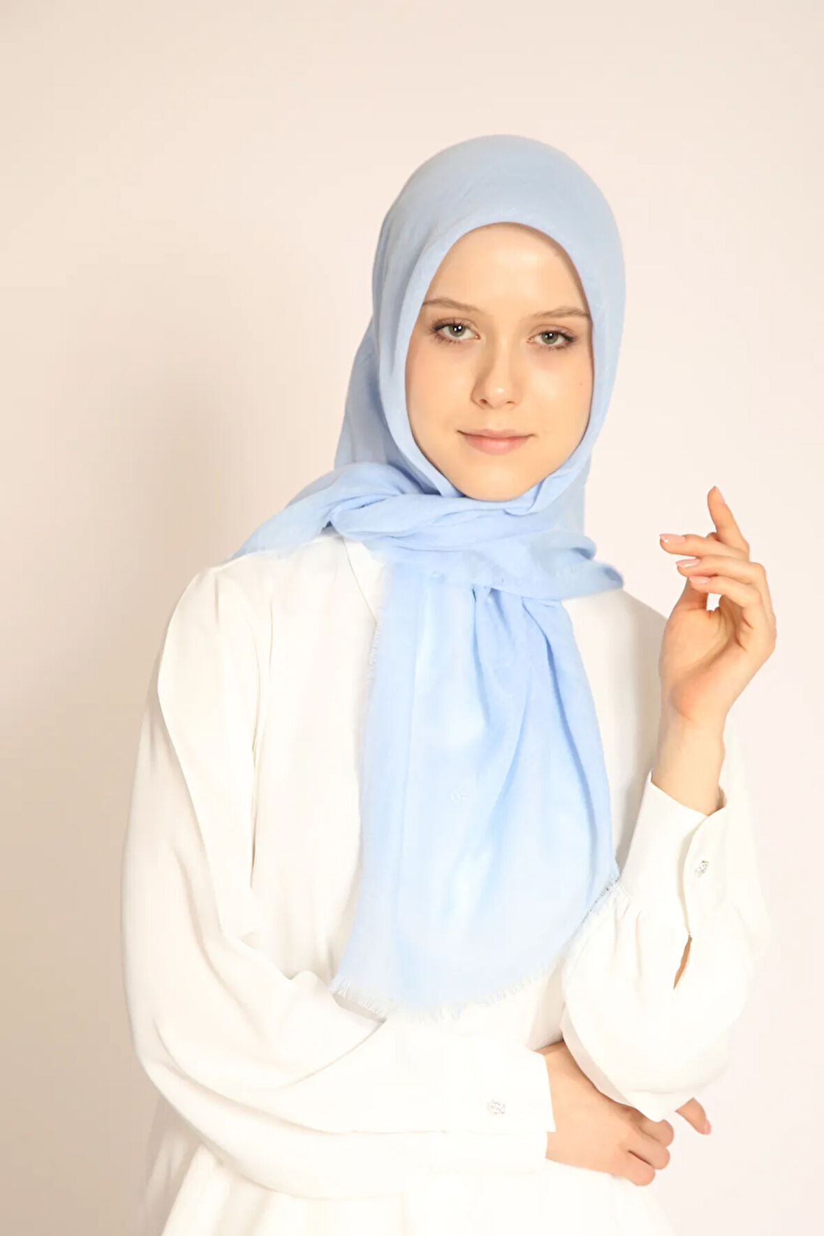 Flamlı Pamuklu Düz Renk Soft Eşarp – Terletmeyen, Kaymaz, Mevsimlik Rahat Kullanım