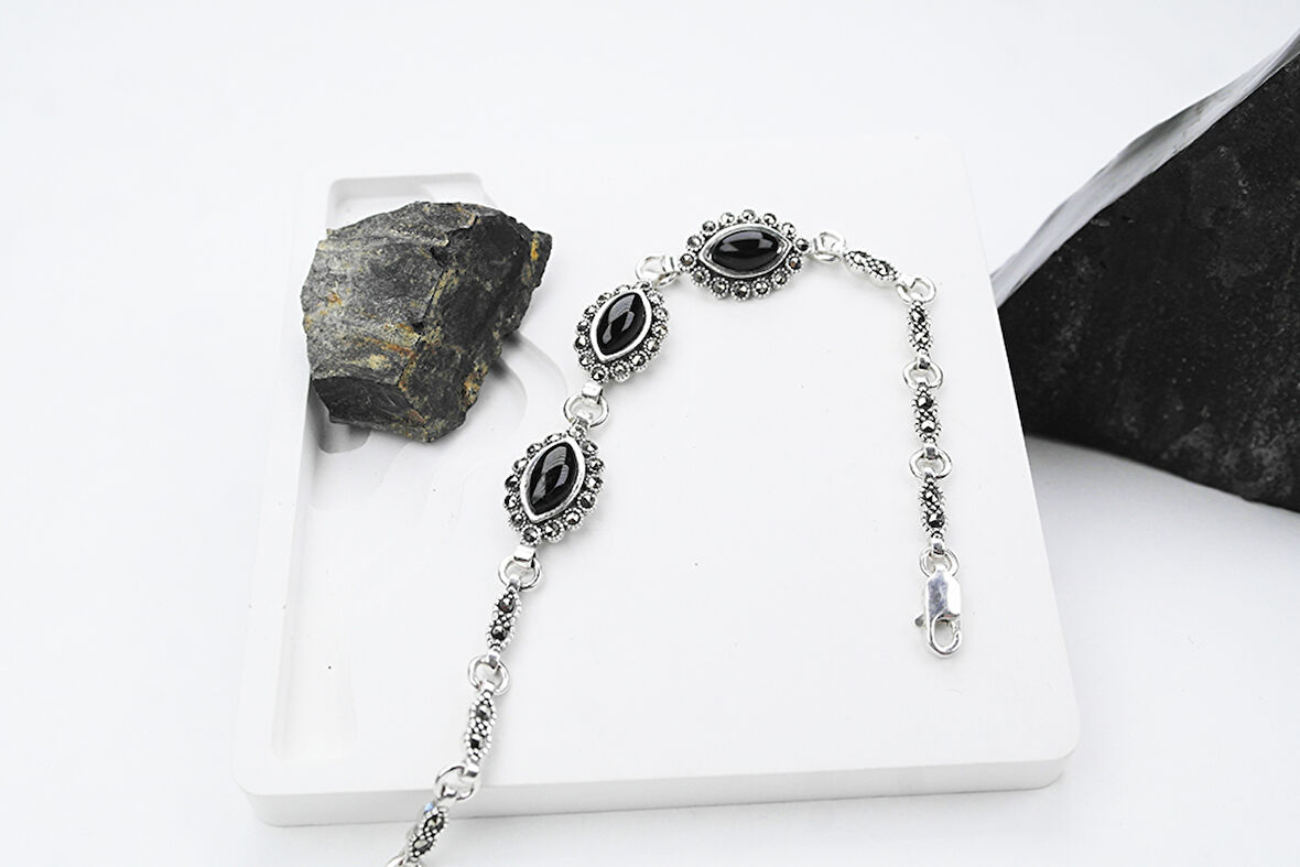 Anka 925 Ayar Oltu Taşlı Gümüş Bileklik