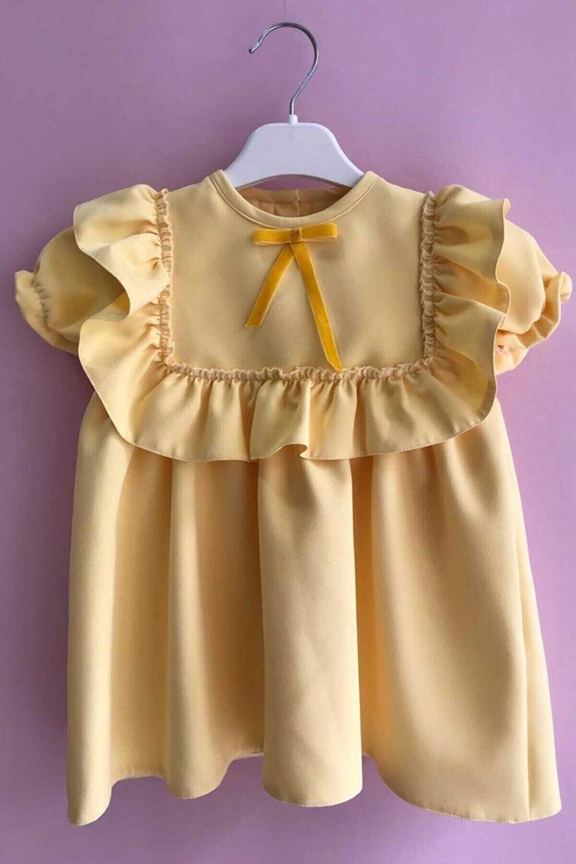 Fırfırlı Kısa Kollu Sarı Krep Elbise