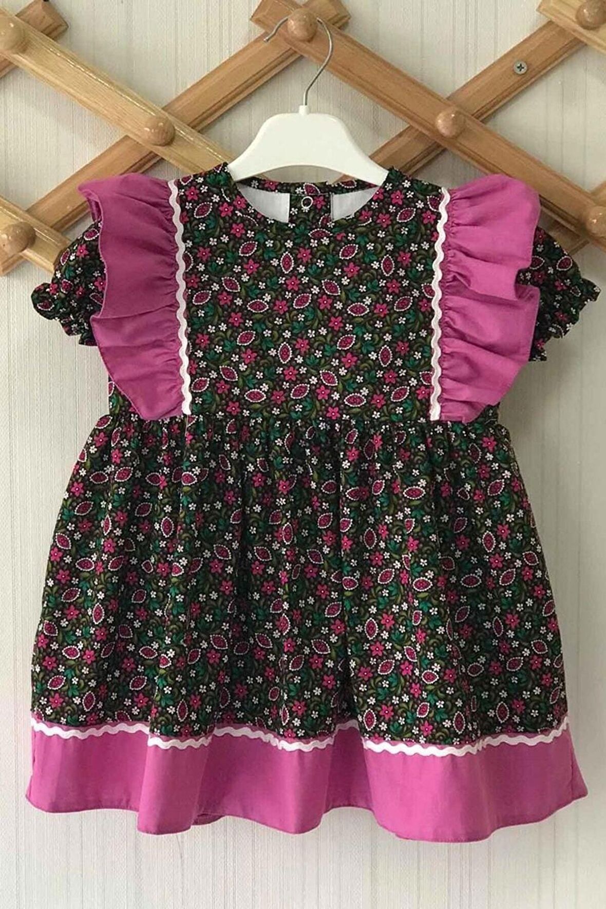 Su Taşı Detaylı Fırfırlı Çiçekli Poplin Kız Çocuk Bebek Elbise