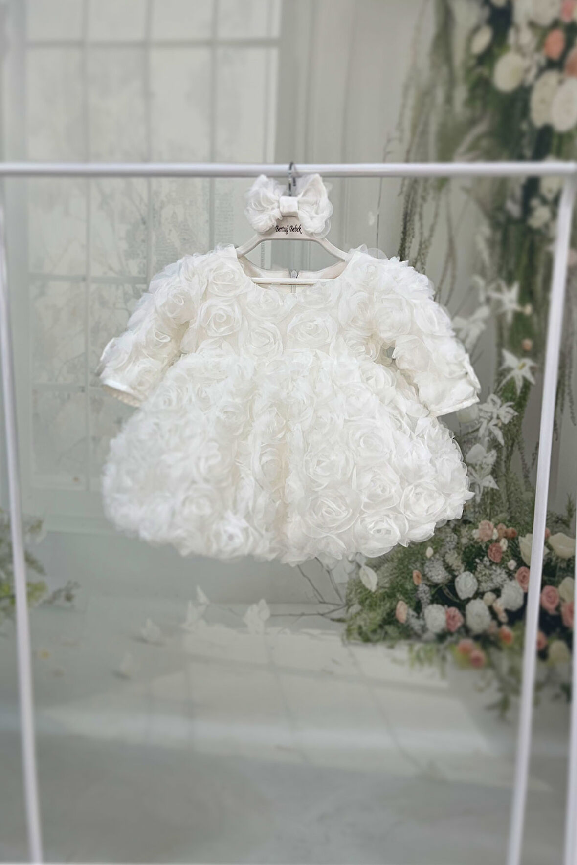 Güllü Uzun Kollu Balon Etek Kız Çocuk Yaka Beyaz Abiye Mevlüt Elbise