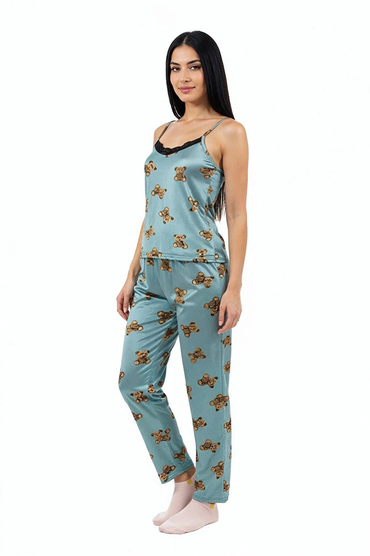 Altı Uzun Üstü Askılı Yumuşak Ayıcık Desenli Pijama Takımı