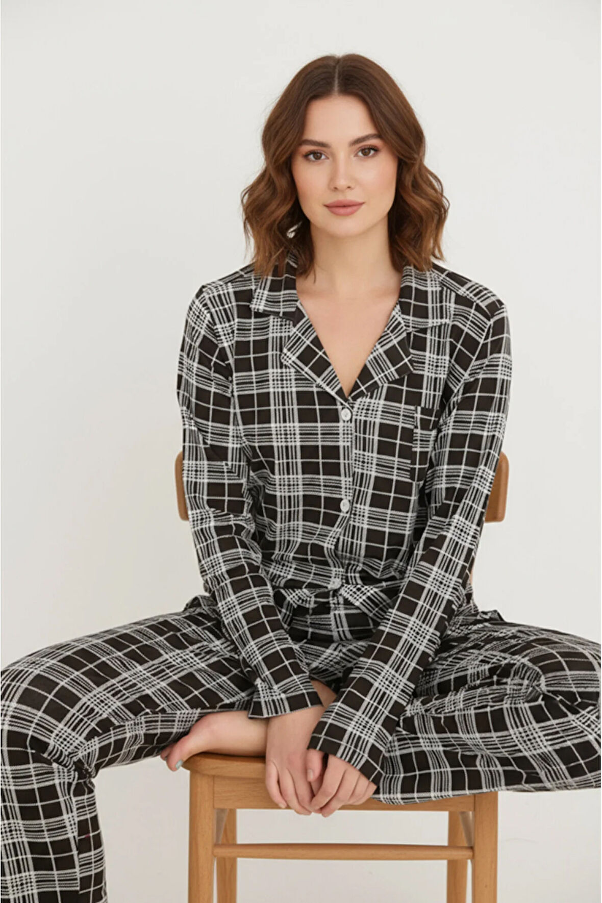 Luxury Viscose Siyah Beyaz Ekose Desenli Kadın Uzun Kollu Pijama Takımı – 42575