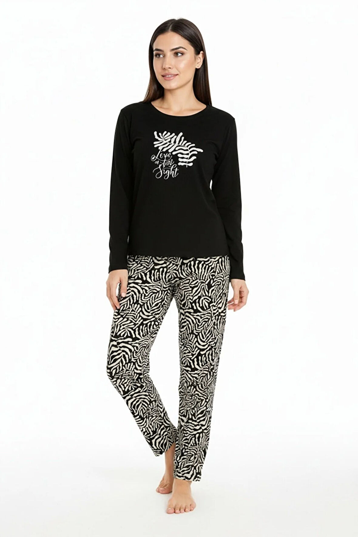 Üstü Yazılı Altı Desenli Elite Viscose Uzun Pijama Takımı Siyah 3557