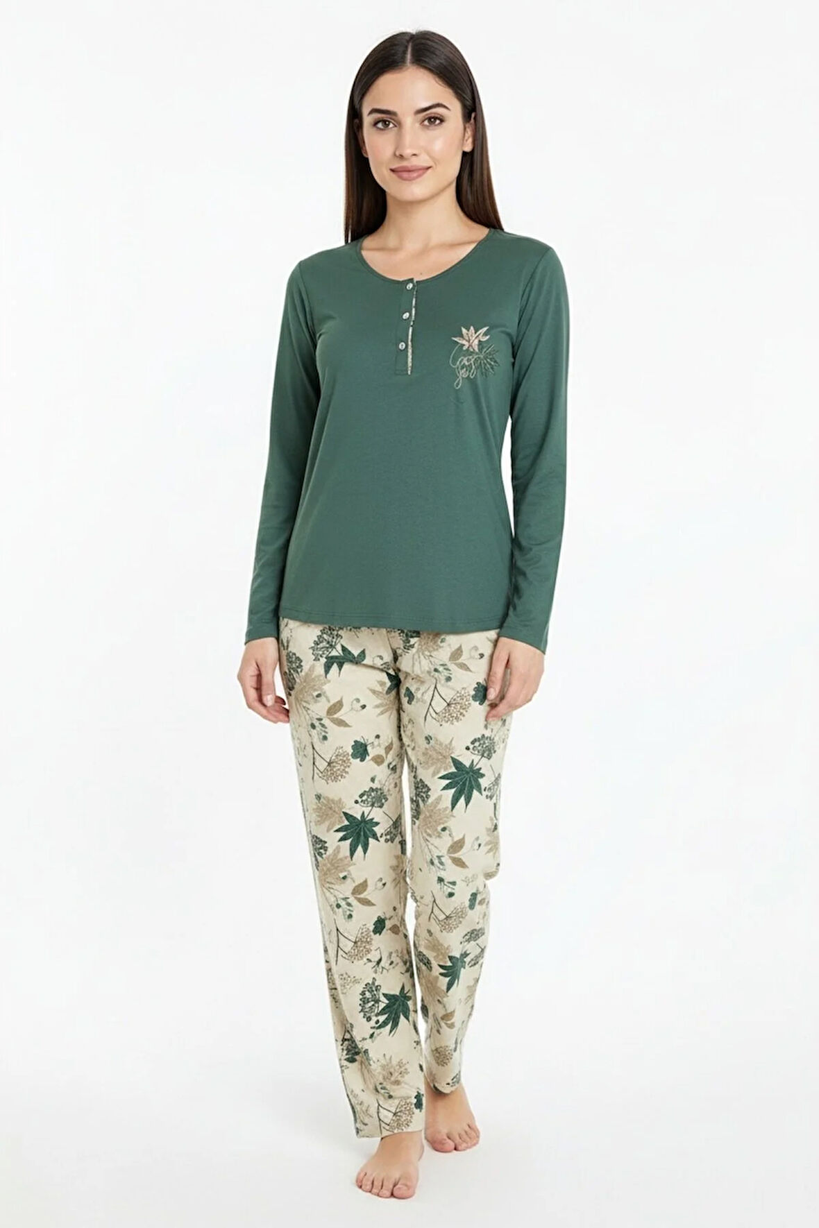 Üstü Yazılı Altı Yaprak Desenli Elite Viscose Uzun Pijama Takımı Yeşil 3565