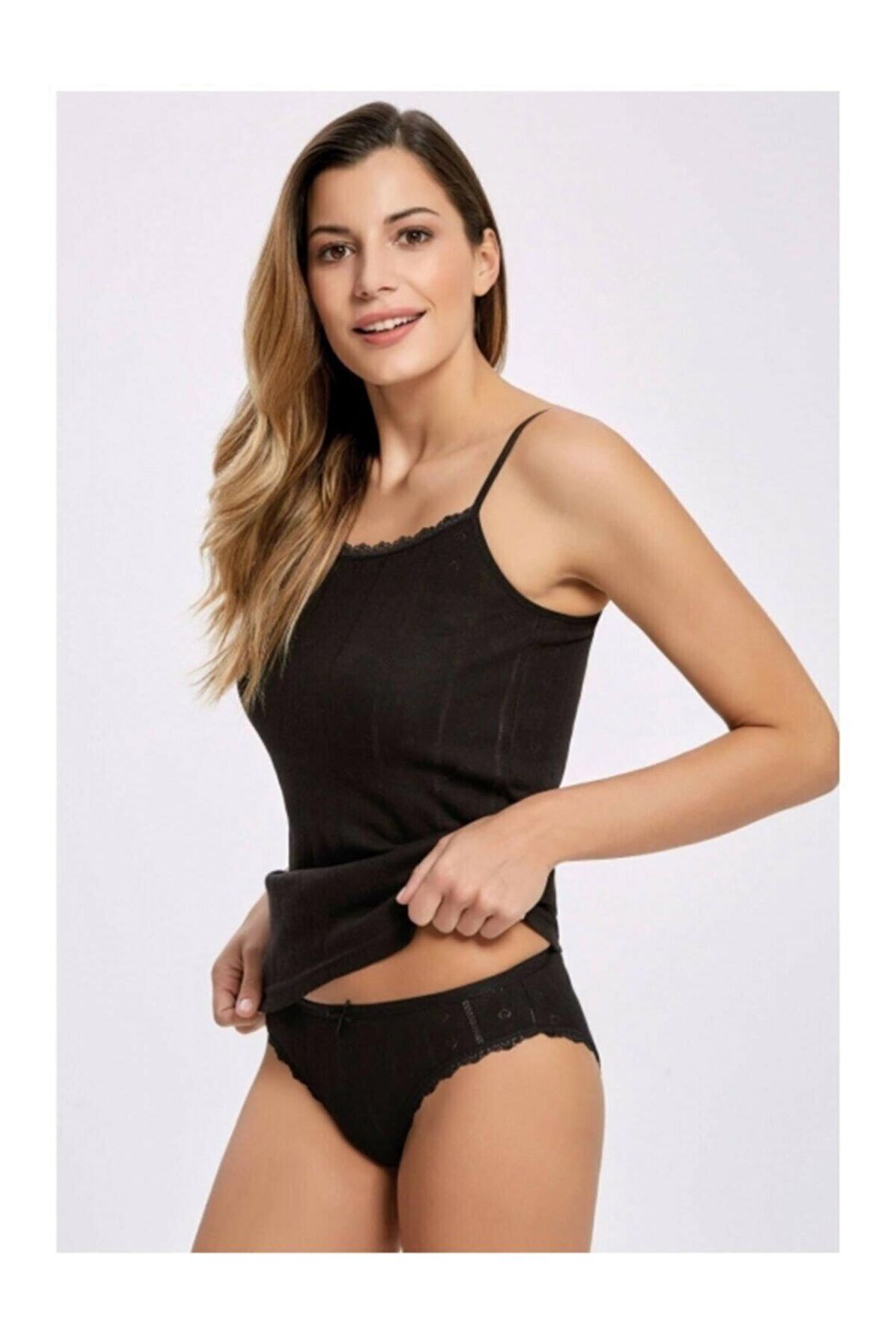 Tutku 3 Adet Siyah Renk Jakarlı İp Askılı Atlet