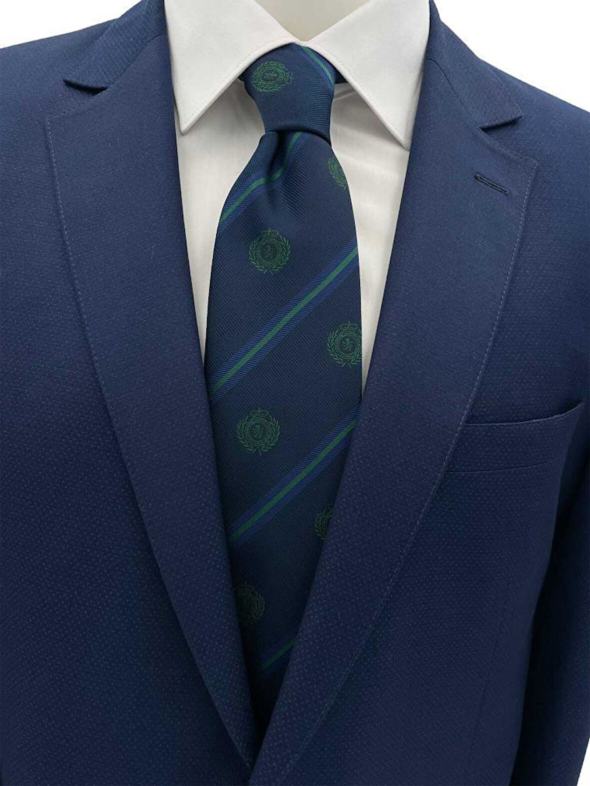  Brianze 8 Cm Lacivert Yeşil Çizgili Arma Desenli Kravat