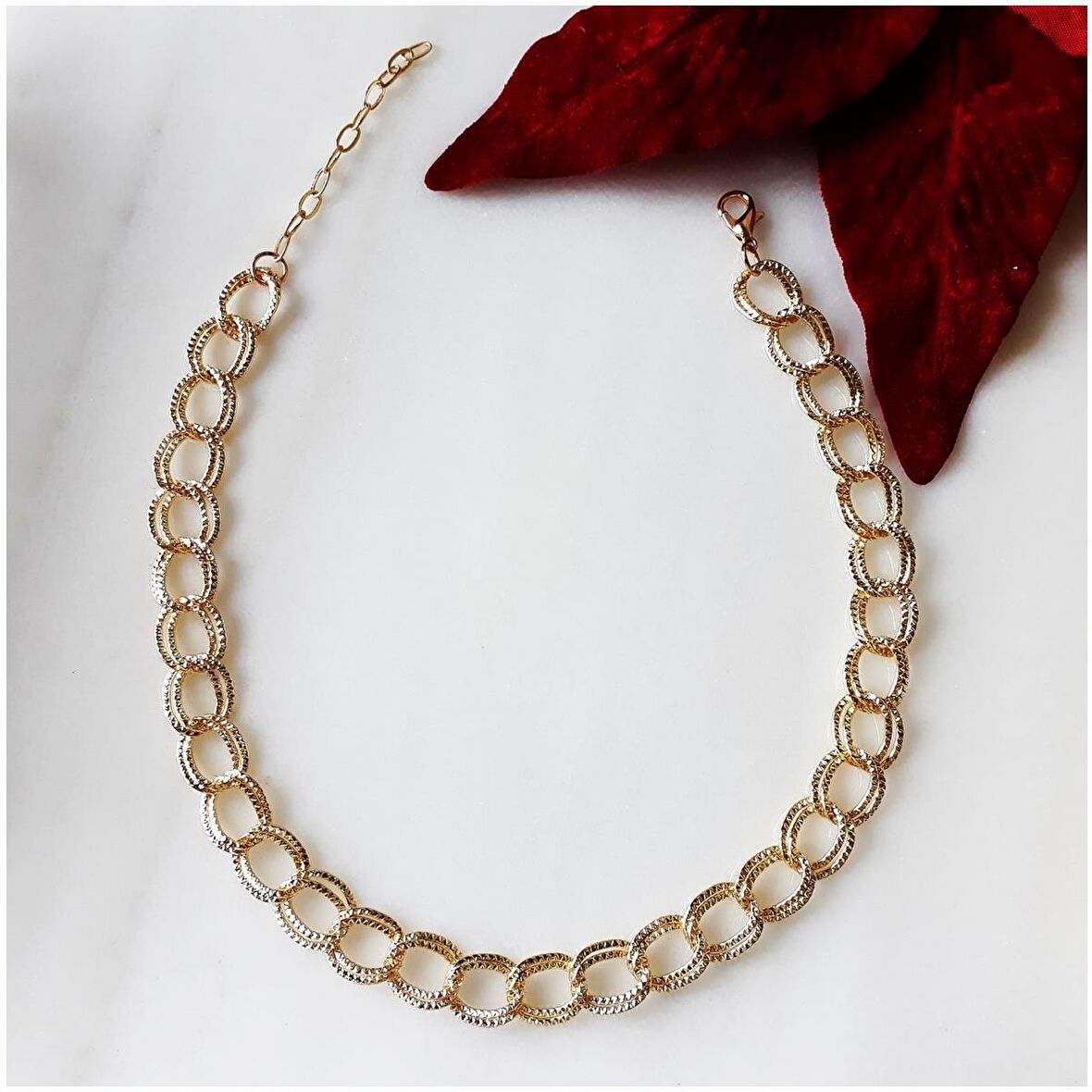 Gold Renk Zincir Kadın Choker Kolye