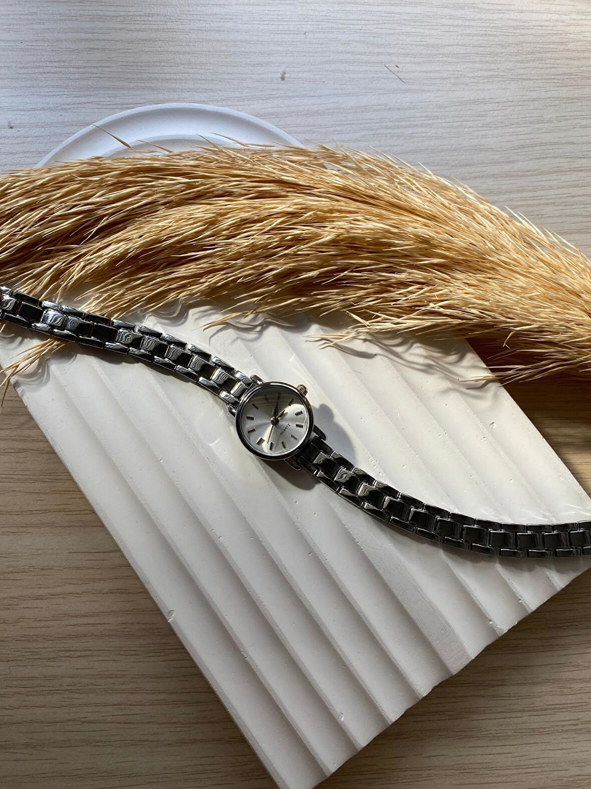 Bs Stıll Vintage Kadın Kol Saati Retro Minimal Boncuk Model 1 Adet