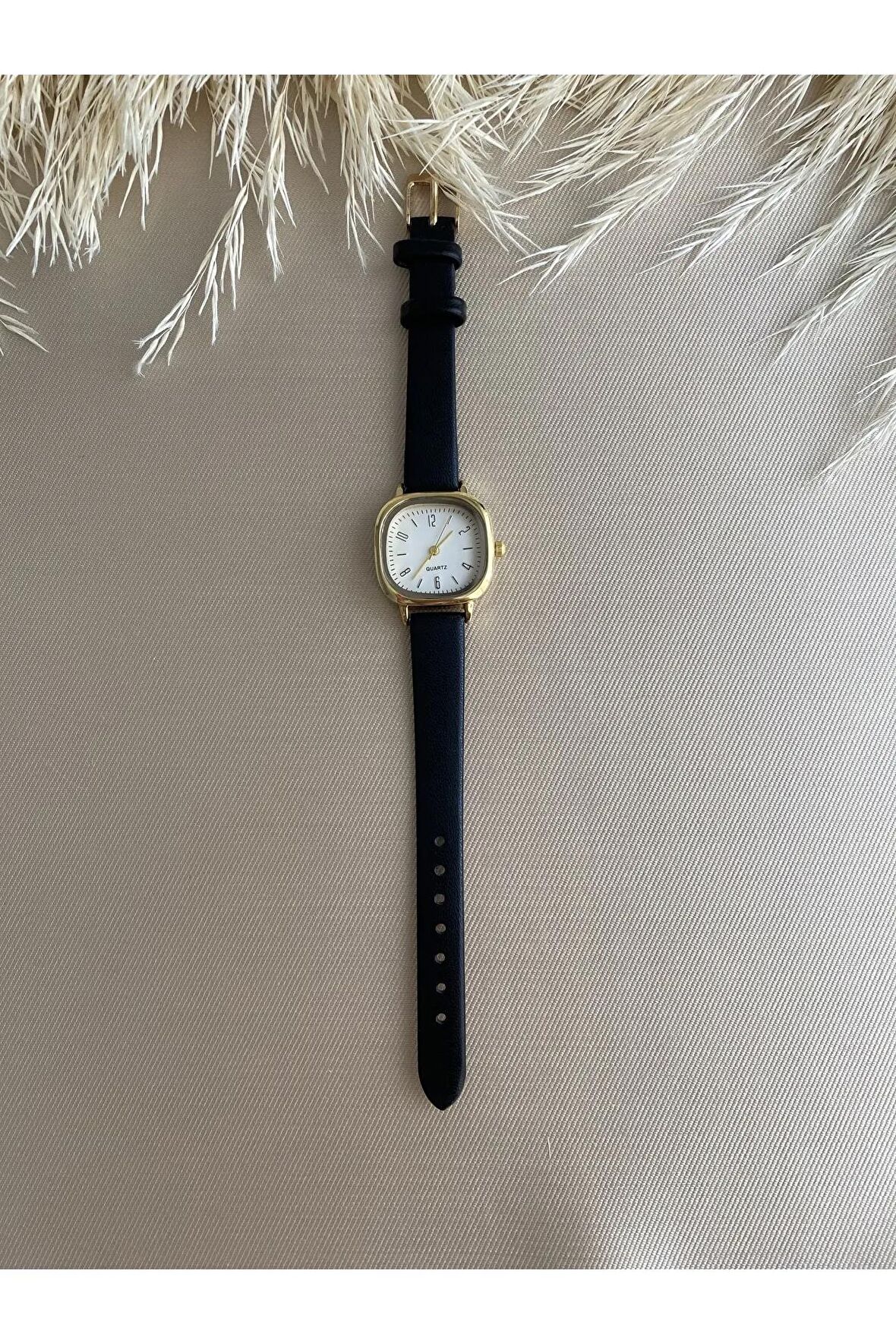 Retro Minimal Vintage Deri Kordon Kadın Kol Saati