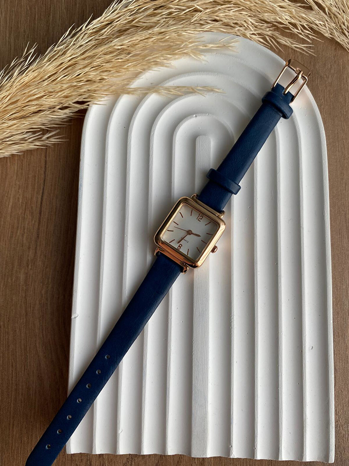 Bs Stıll Vintage Kadın Kol Saati Retro quartz deri kordon 1 Adet