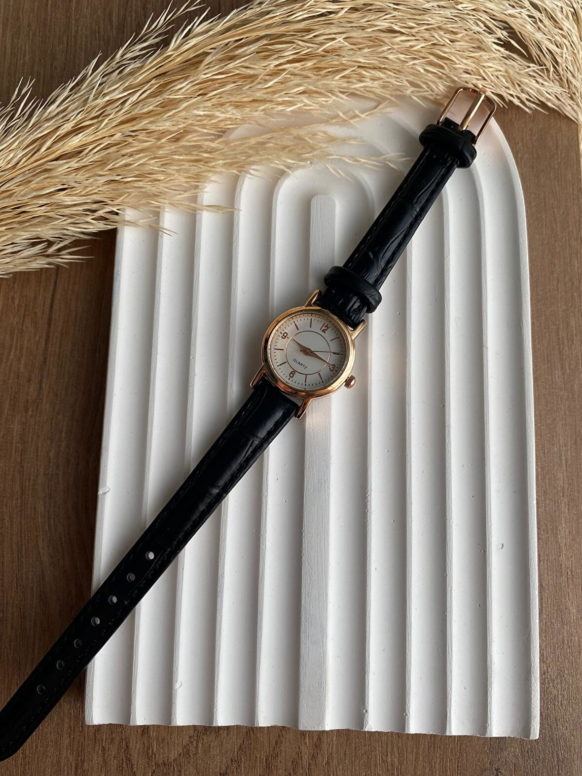 Bs Stıll Vintage Kadın Kol Saati Retro quartz deri kordon 1 Adet