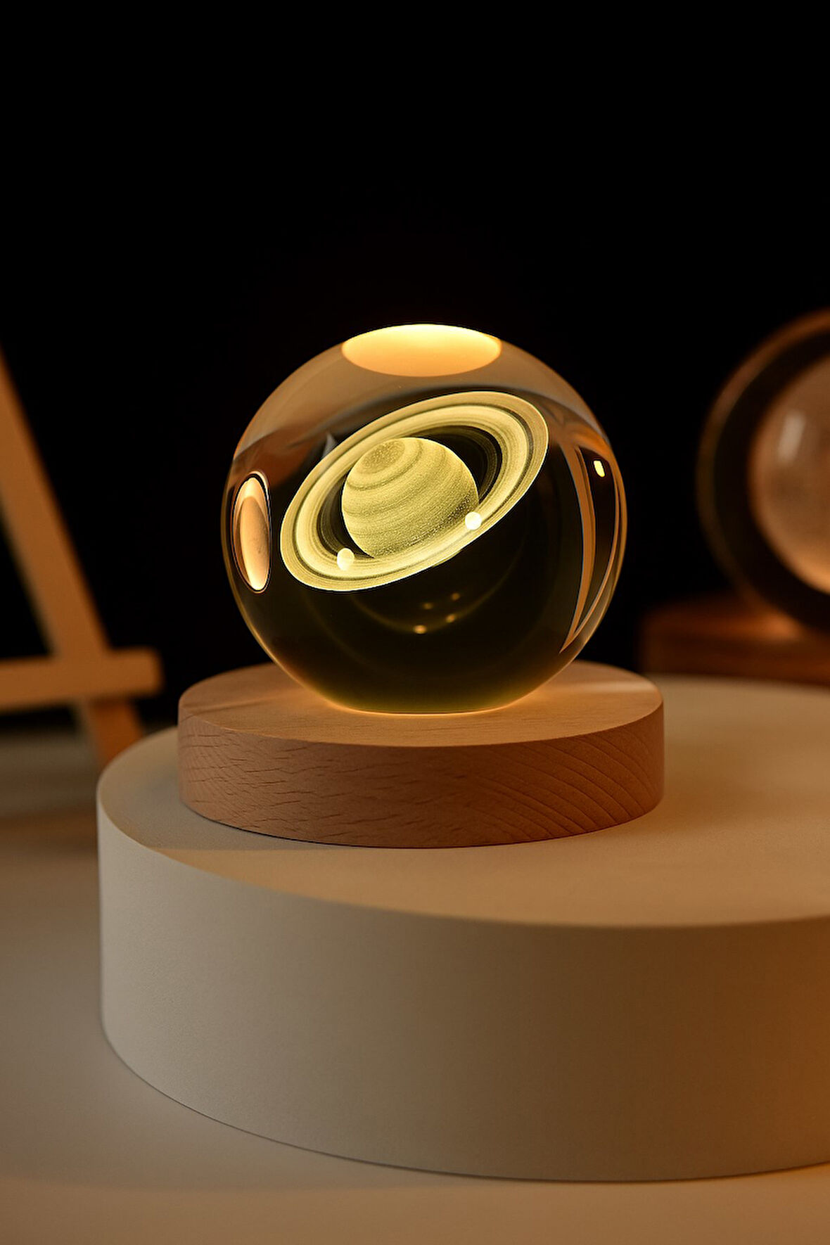 3D Satürn Kristal Küre Lamba – USB li Gün Işığı LED Işıklı Ahşap Standlı Dekoratif Masa Lambası
