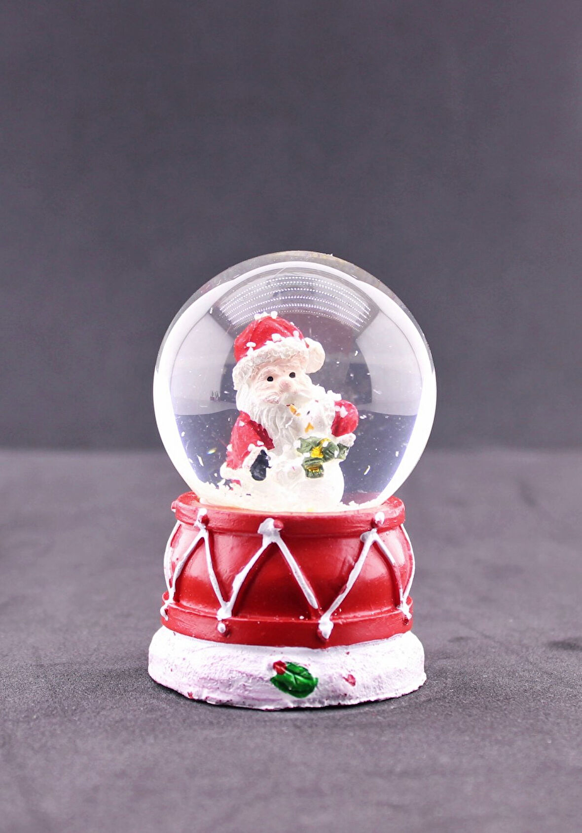 Noel Baba ve Kardan Adam Mini Boy Işıklı  Yılbaşı Kar Küresi 6.5 cm 6 A