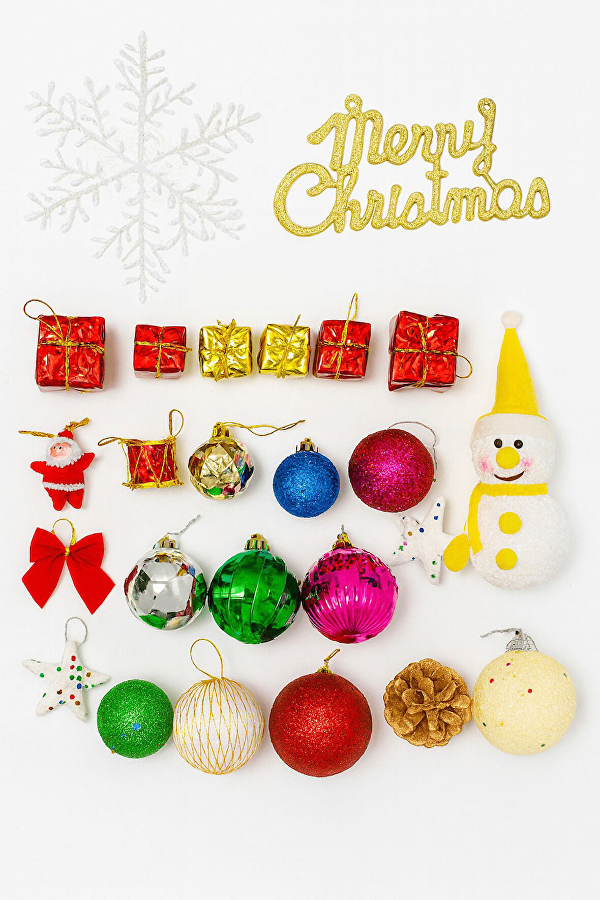 25 Parça Büyük Boy Yılbaşı Ağacı Süs Seti – Renkli Noel Süsleri, Hediye Kutuları, Toplar ve Figürler