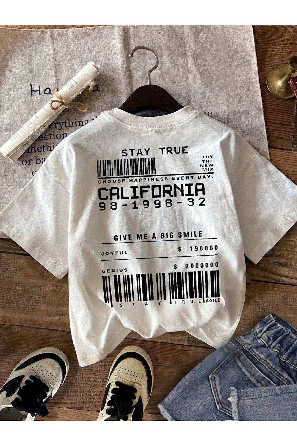 Beyaz - Unisex Barkodlu California Baskılı Oversize T-Shirt