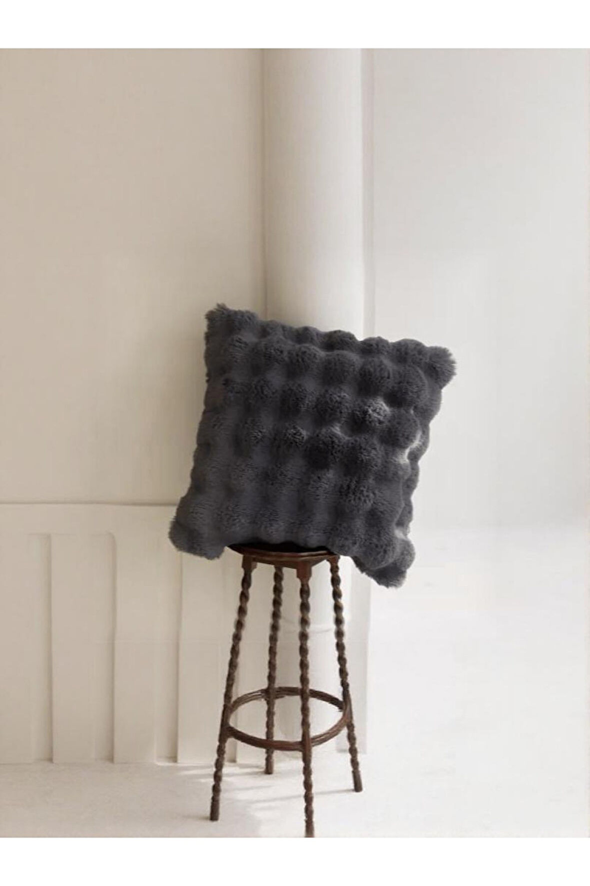 Bubble Tavşan Tüyü, Çift Taraflı, Gizli Fermuarlı Pofuduk Kırlent Kılıfı 40x40