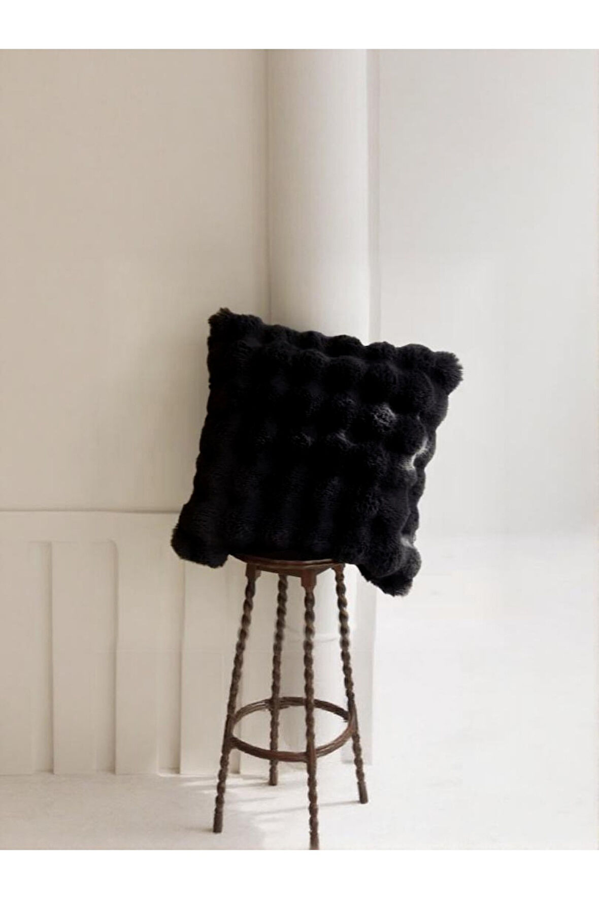 Bubble Tavşan Tüyü, Çift Taraflı, Gizli Fermuarlı Pofuduk Kırlent Kılıfı 40x40