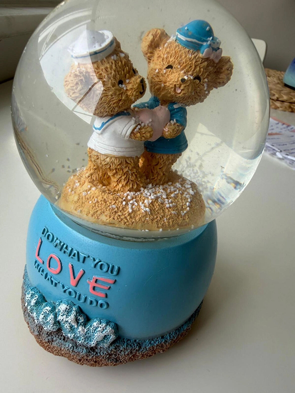 Ayıcıklı Elle Kurmalı Büyük Boy Kar Küresi Hediye Kutulu