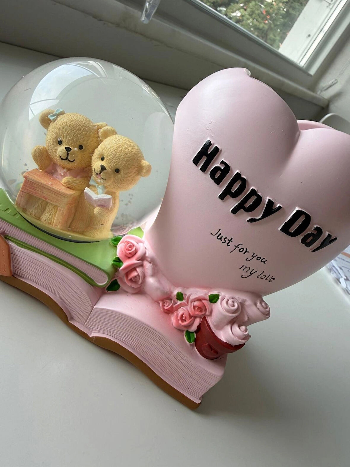 Tavşanlı Açık Pembe Happy Kalemlikli Kar Küresi Özel Hediye Kutulu