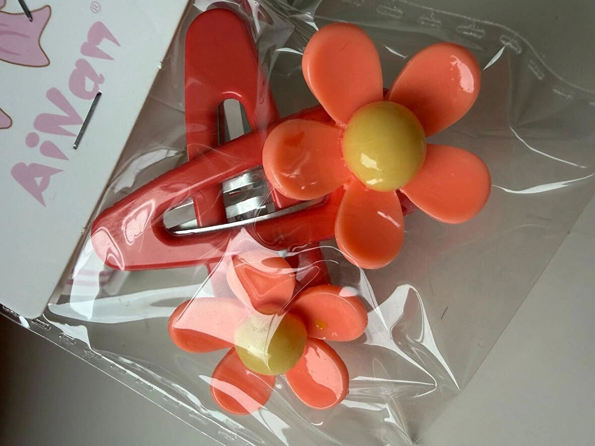 Çıtçıtlı Papatyalı Renkli Toka