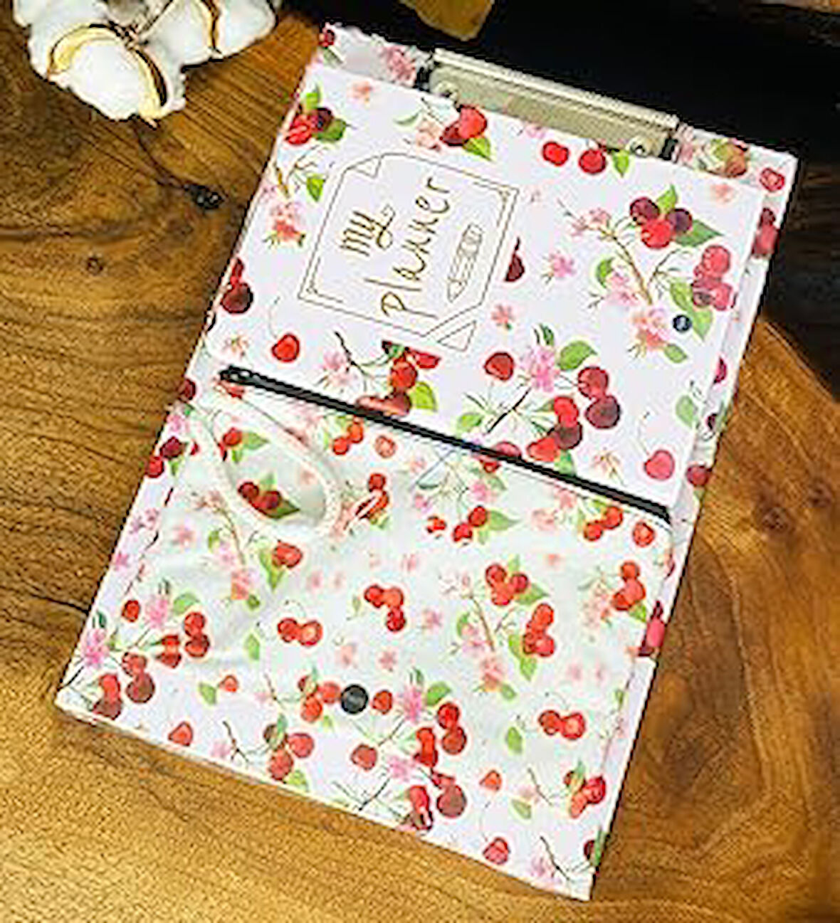 giftmoda Kiraz Tasarımlı Sekreterlik Defter Ve Kalemlik Kırtasiye Seti