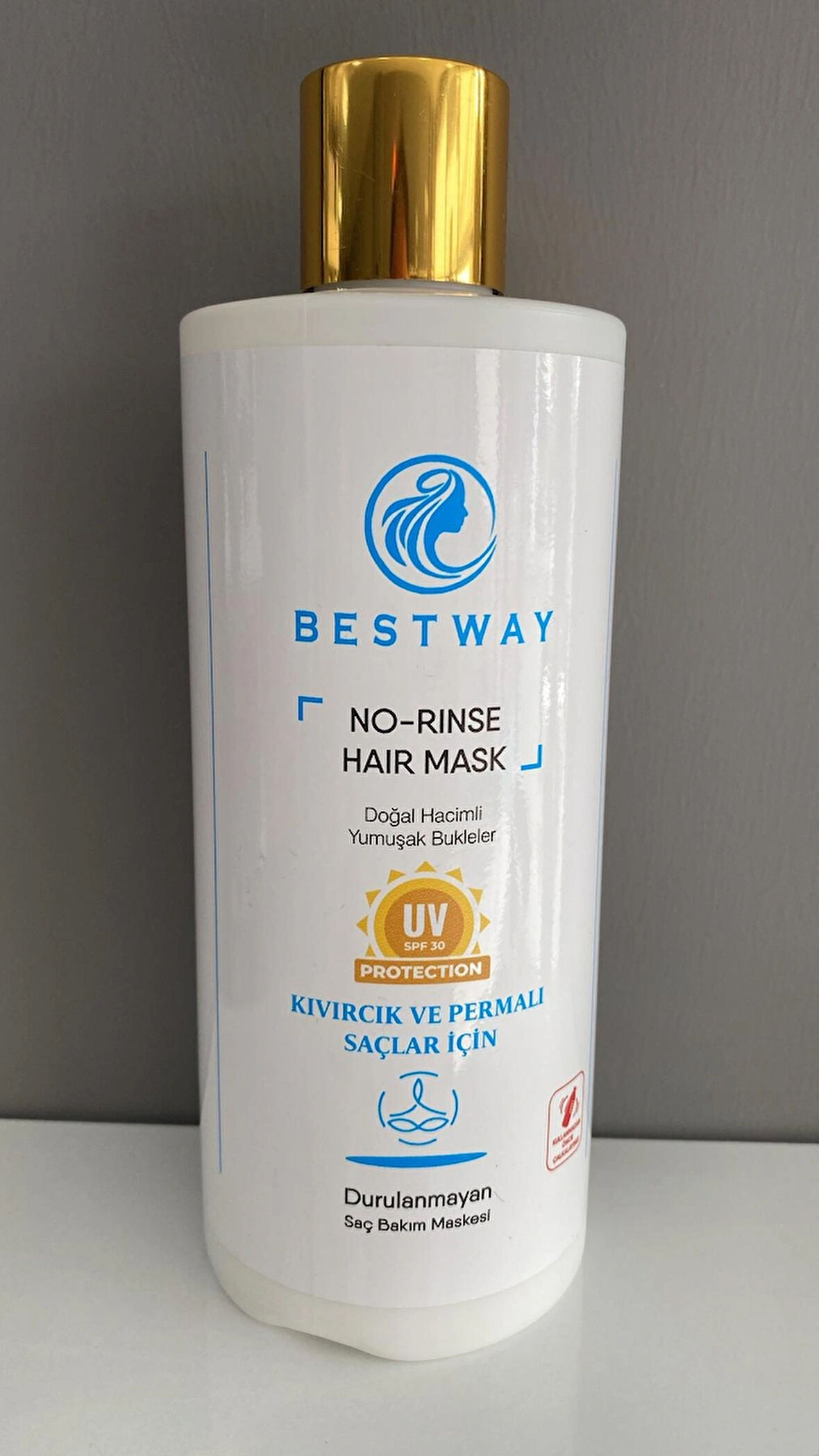 BESTWAY KIVIRCIK VE PERMALI SAÇLAR İÇİN DURULANMAYAN SAÇ MASKESİ