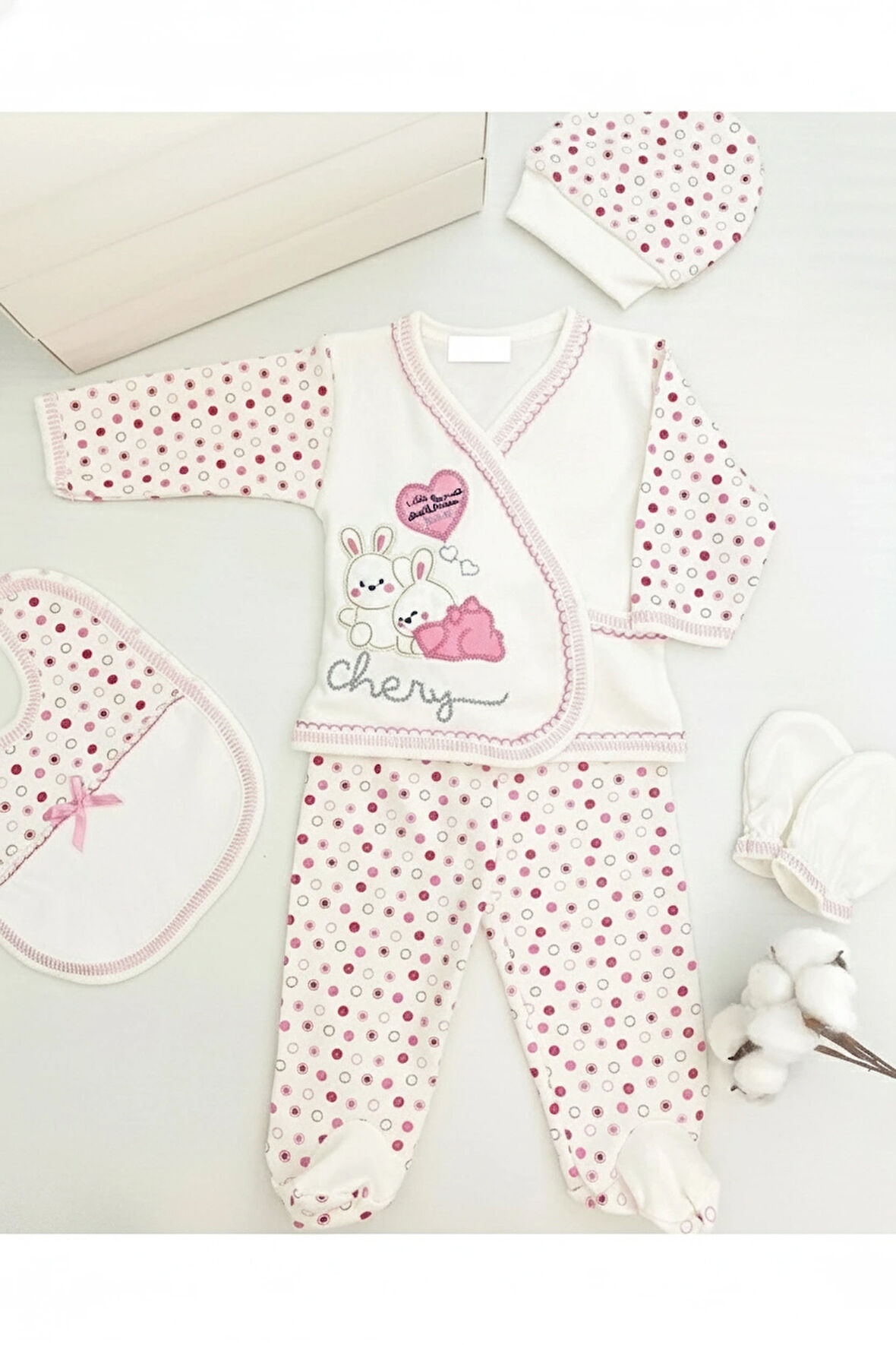 Sevimli Tavşan Figürlü Puantiyeli Bebek 5'li Hastane Çıkışı Seti Pamuk Yenidoğan Zıbın Takımı