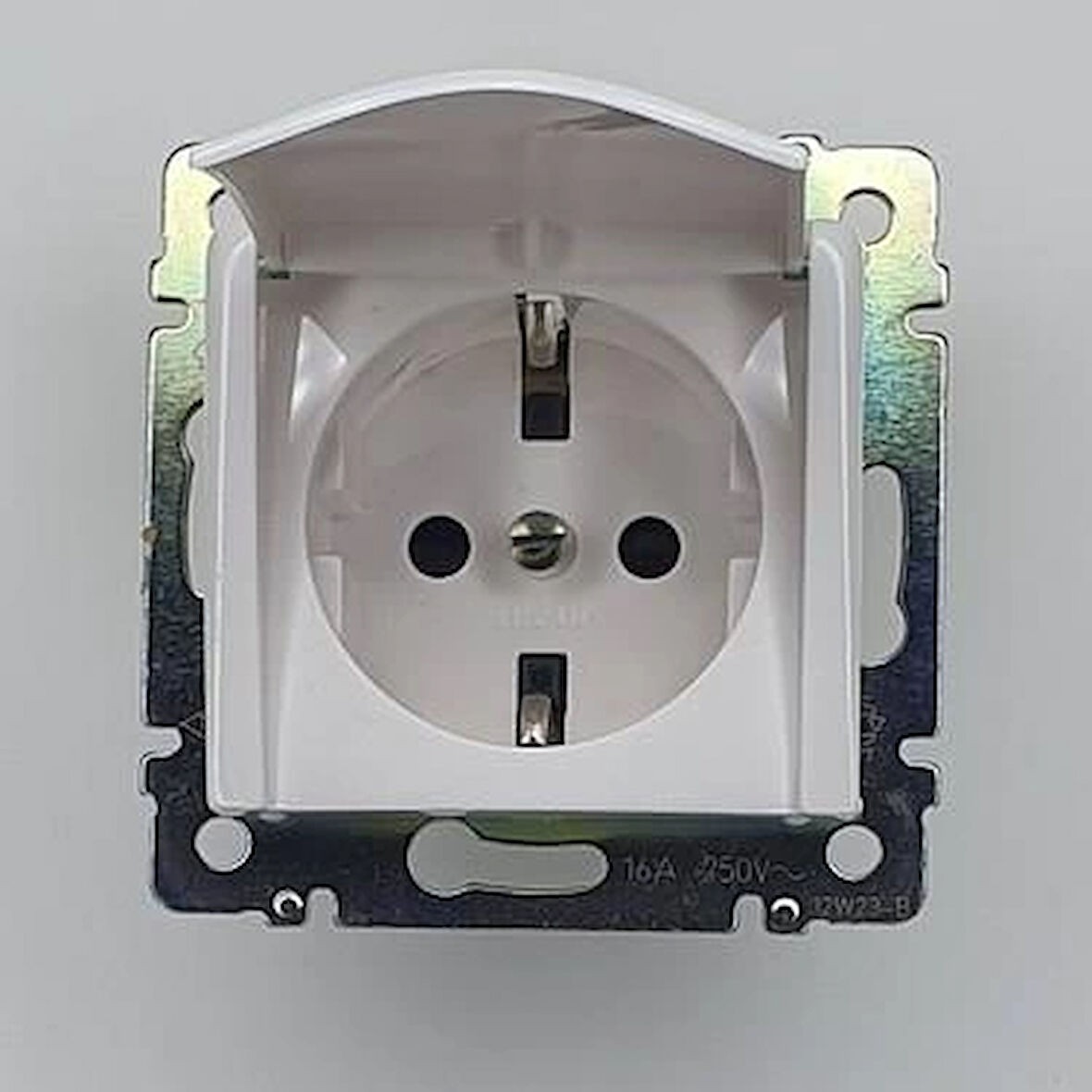 Beyaz Kapaklı Topraklı Priz Çerçevesiz - Priz ve Anahtar İçin Uyumlu Çerçeve