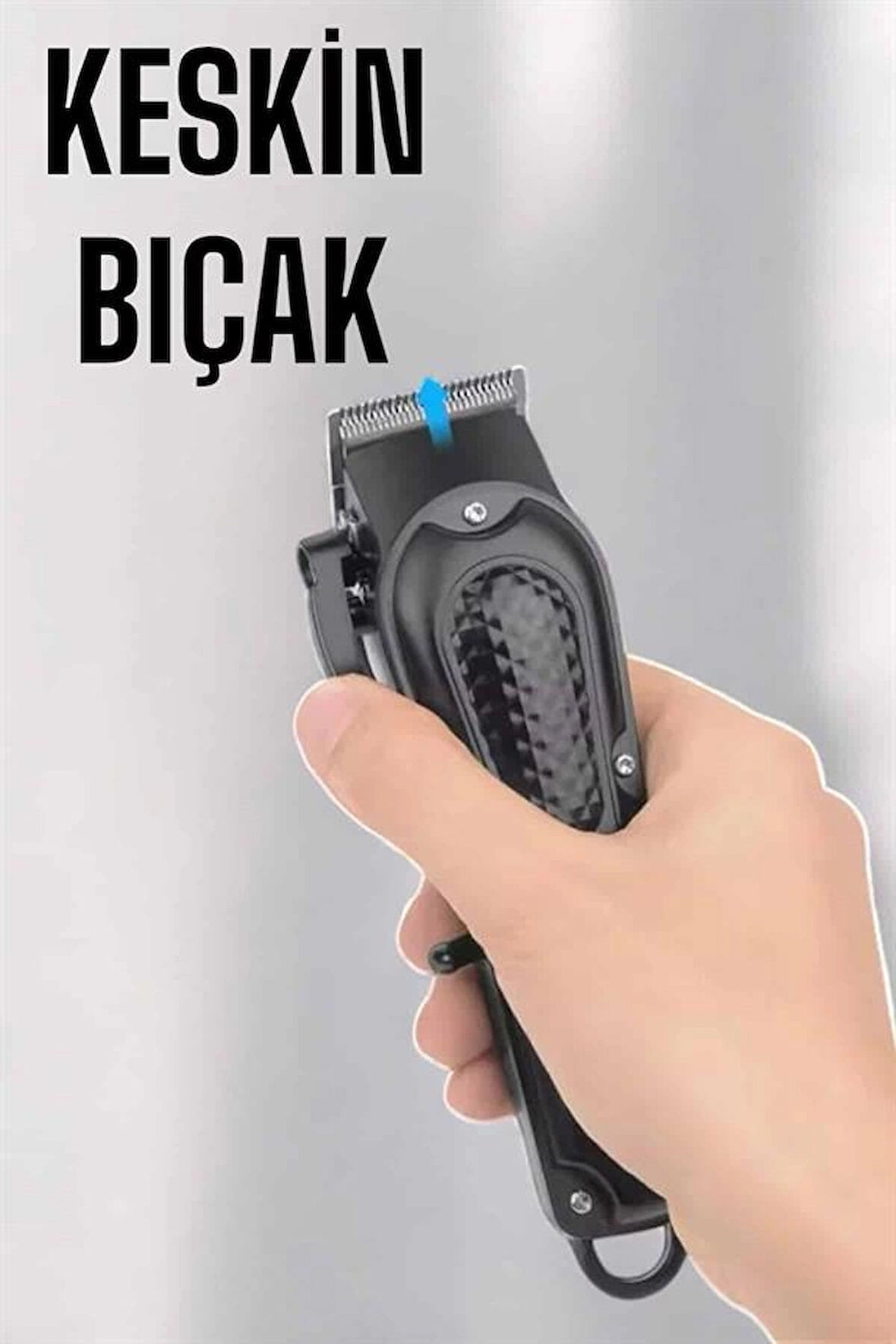 Suya Dayanıklı Tıraş Makinesi Keskin Bıçaklı Dijital Göstergeli Şarjlı