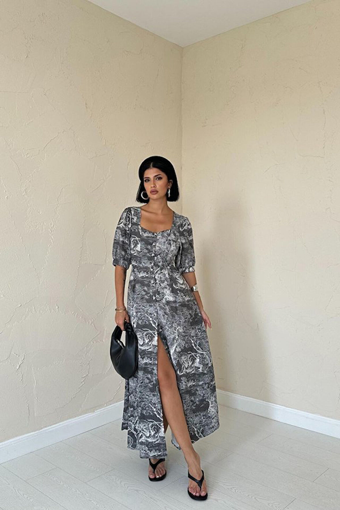 Haki Önü Düğmeli Kalp Yaka Elbise