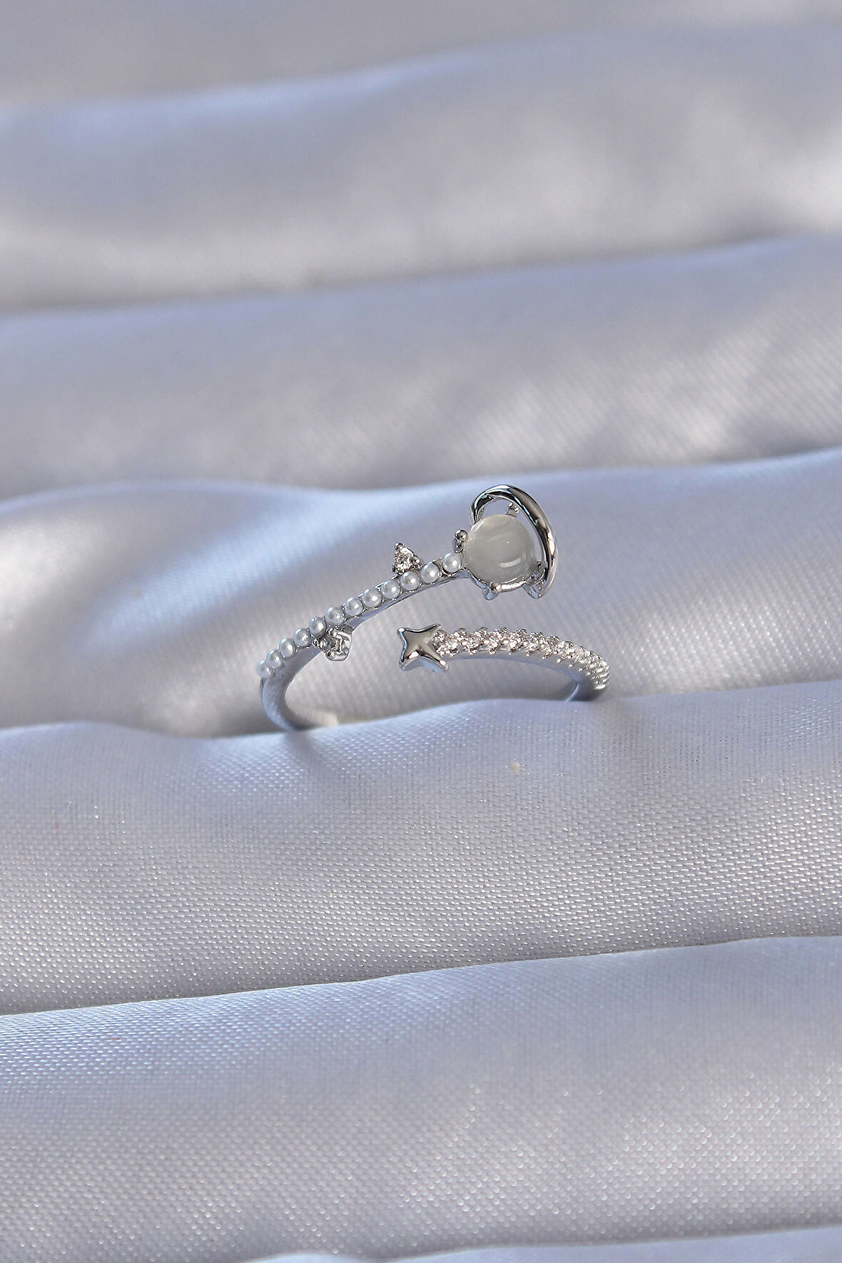 Pirinç Gümüş Renk Zirkon Taşlı İncili Satürn Model Ayarlanabilir Yüzük alithestereo