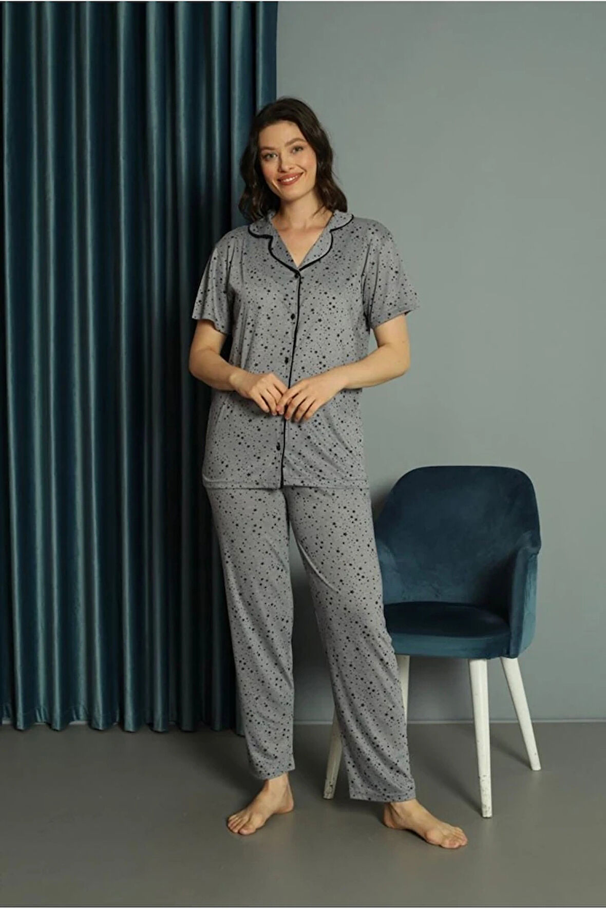 IŞILAY Gri Önden Düğmeli Yıldızlı Viskon Kumaş Kısa Kollu Kadın Pijama Takımı 15638-G
