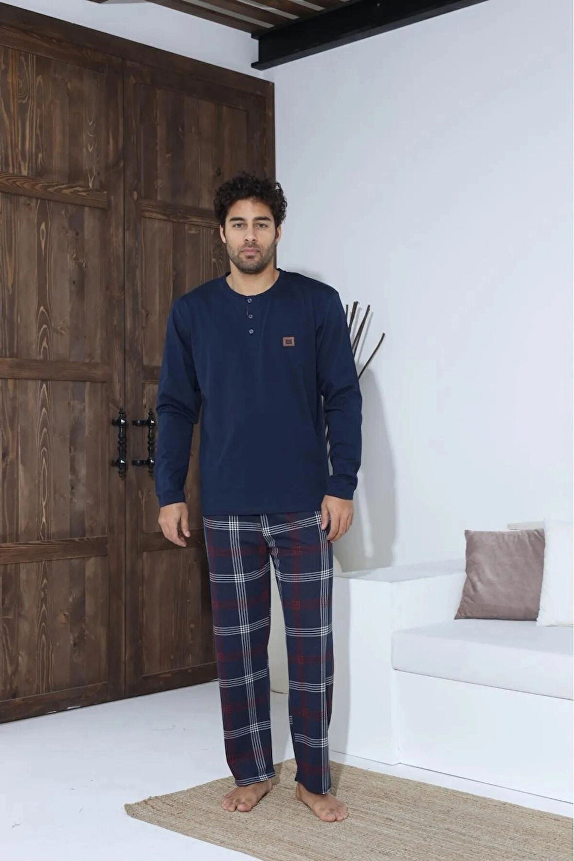 Uzun Kollu Düğmeli Ekose Desen Erkek Pijama Takımı