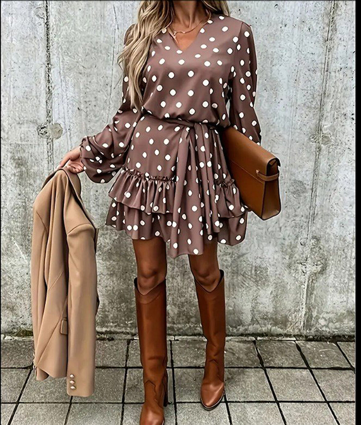 Kadın Uzun Kollu V Yakalı Belden Kuşaklı Puantiyeli Mini Modal Elbise