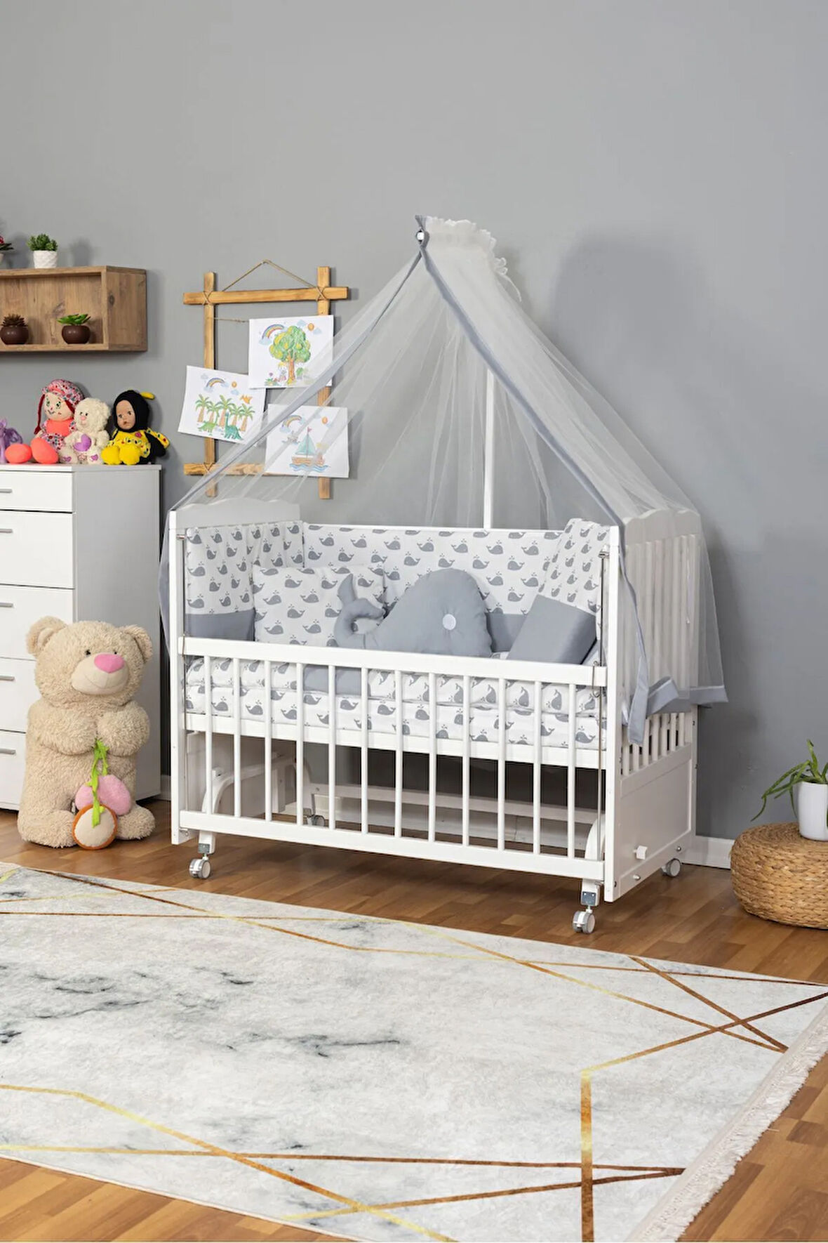 Ahşap Beşik Anne Yanı Beşik Beyaz 60x120 - Gri Balina Uyku Seti Yatak Tekerlekli