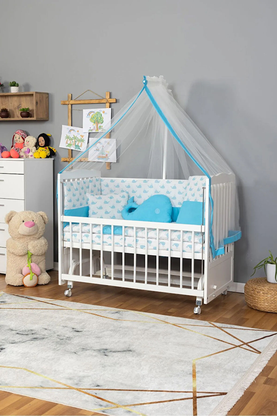 Ahşap Beşik Anne Yanı Beşik Beyaz 60x120 - Mavi Balina Uyku Seti Yatak Tekerlekli