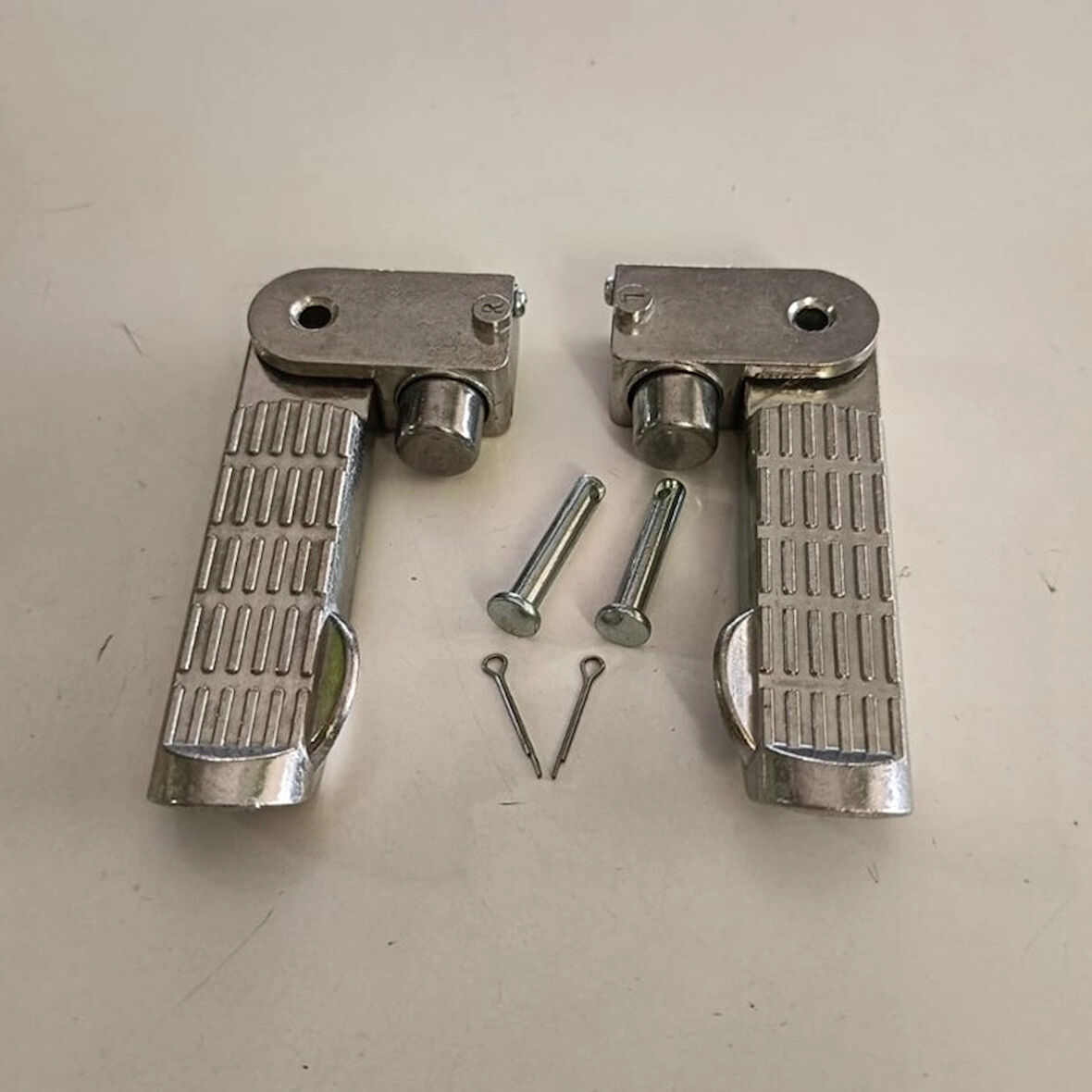 Monero Volta vs2 Arka Yolcu Basamağı Sağ Sol Takım