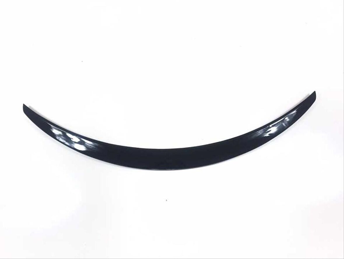 GLC x253 SERISI IÇIN UYUMLU SPOILER PIANO BLACK