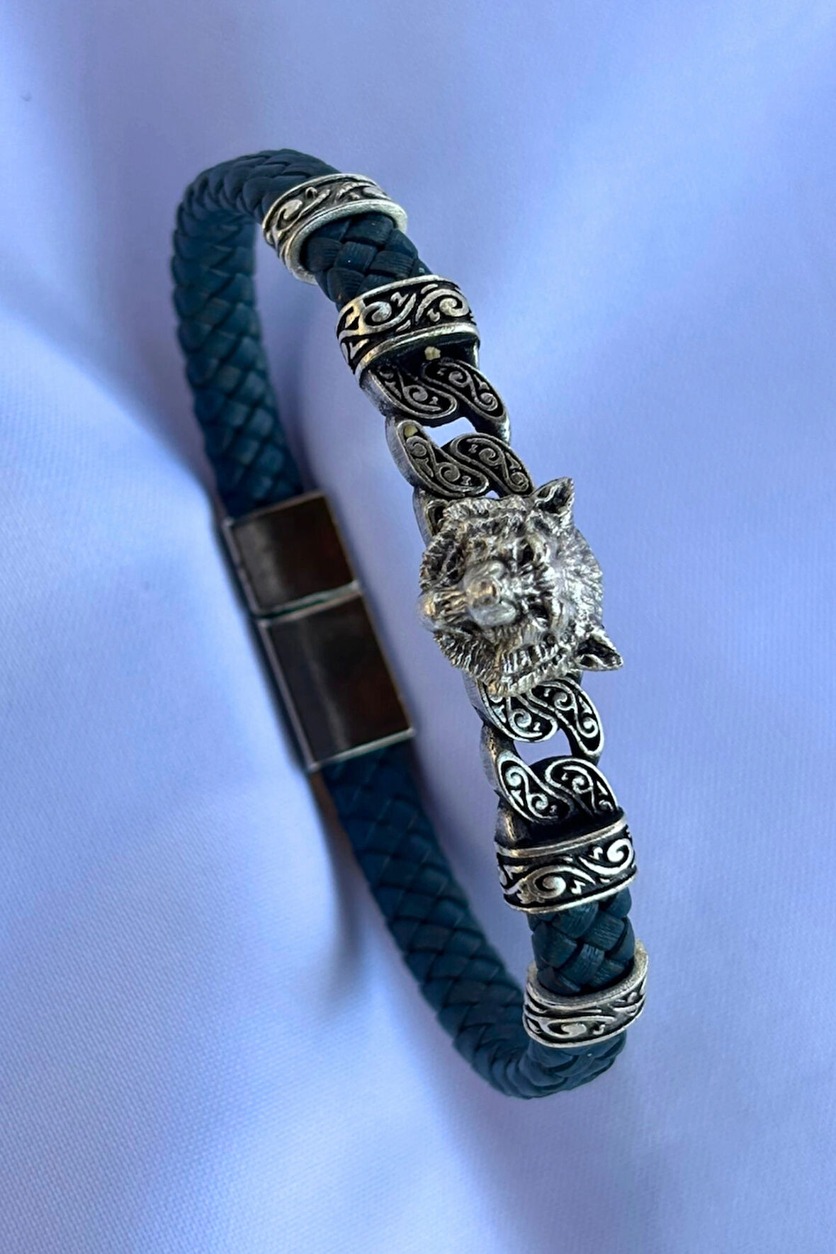 Kurt Figürlü El İşçiliği ile Üretilmiş Hakiki Deri Erkek Bileklik