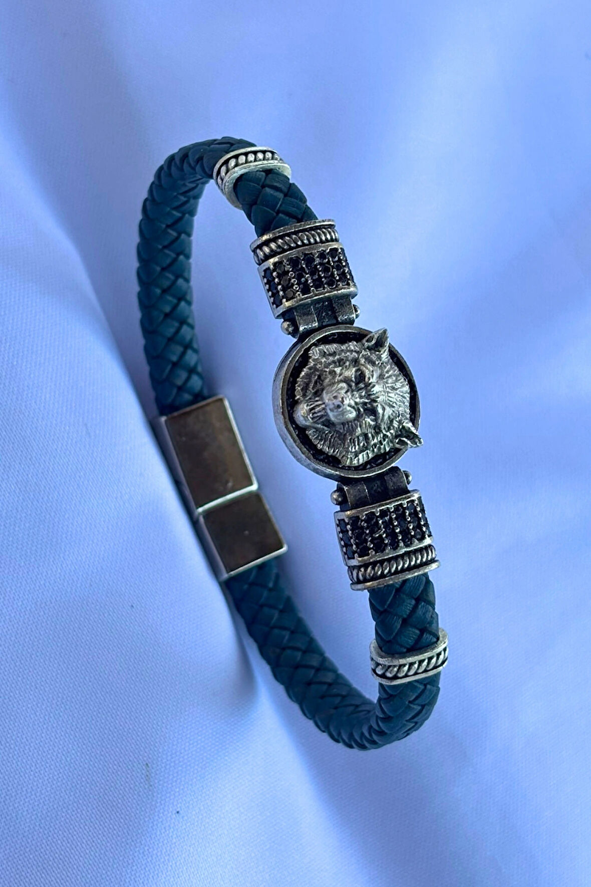 Kurt Zirkon Taşlı Yuvarlak El İşçiliği ile Üretilmiş Hakiki Deri Erkek Bileklik