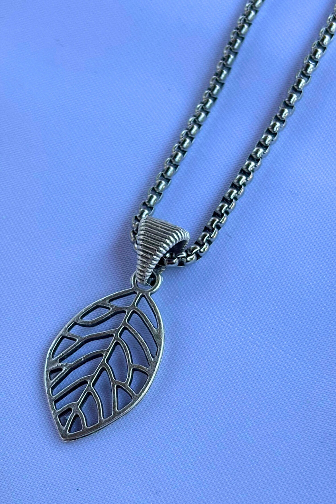 Yaprak El İşçiliği Paslanmaz Çelik Zincir Erkek Kolye