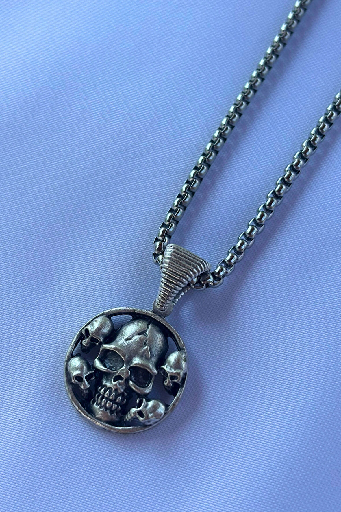 Kuru Kafalı El İşçiliği Paslanmaz Çelik Zincir Erkek Kolye