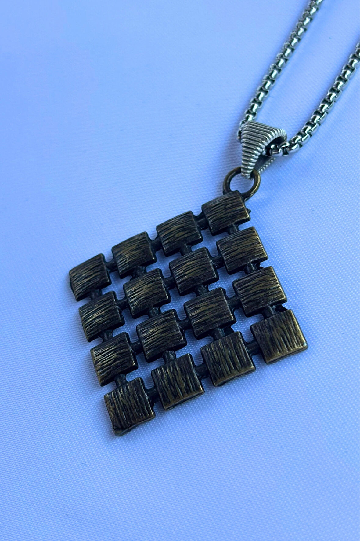 Kare Desenli El İşçiliği Paslanmaz Çelik Zincir Erkek Kolye