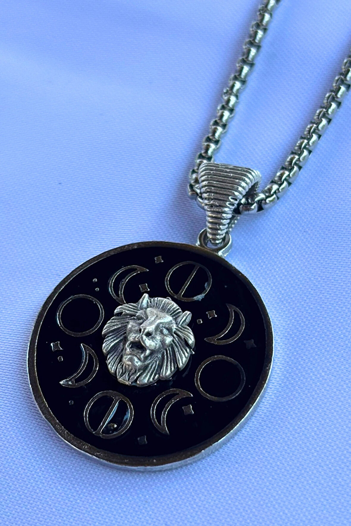 Aslanlı Ayın Evreleri El İşçiliği Paslanmaz Çelik Zincir Erkek Kolye