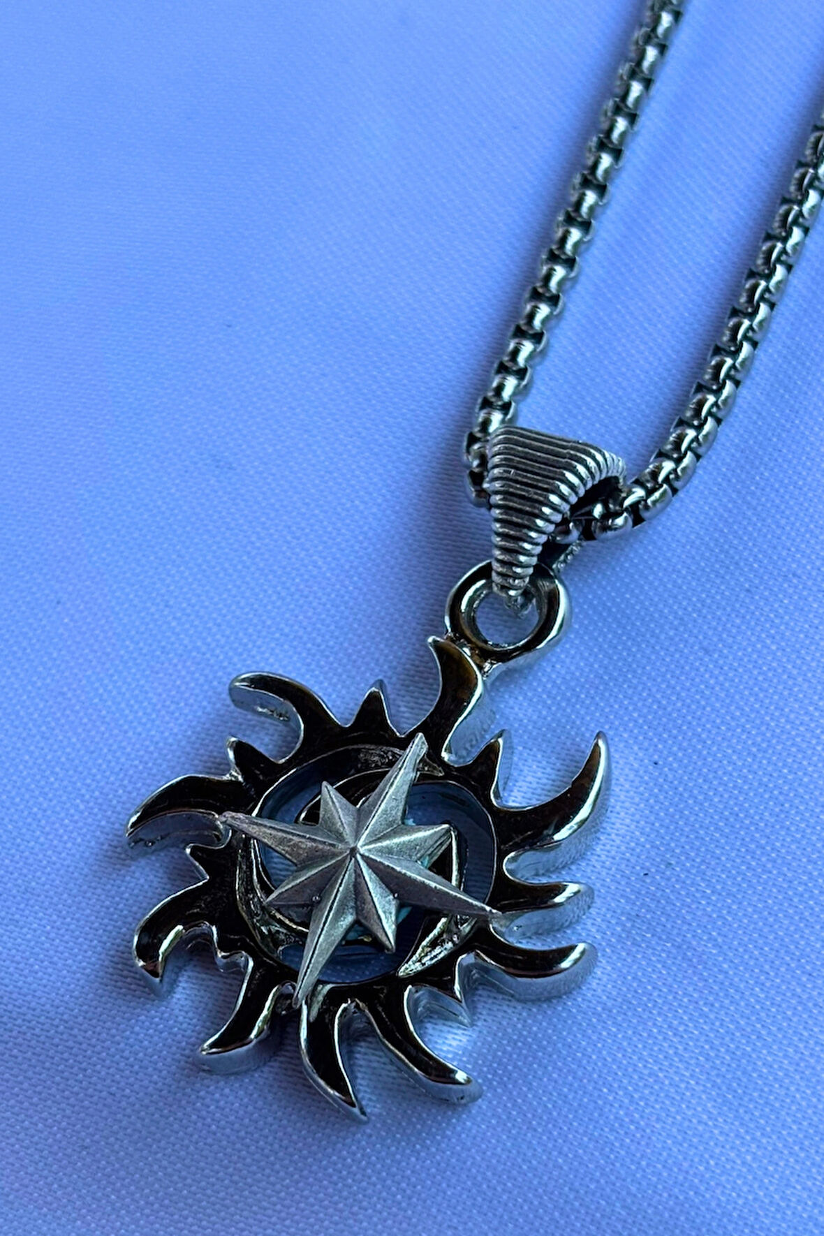 Pusula Biohazard El İşçiliği Paslanmaz Çelik Zincir Erkek Kolye