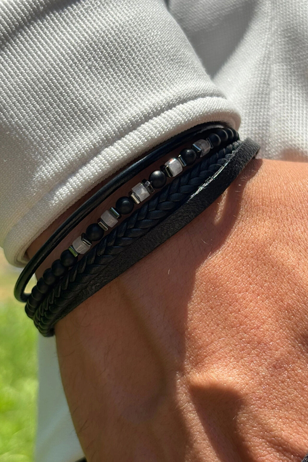 Siyah Doğal Taşlı Örgülü El İşçiliği ile Üretilmiş Hakiki Deri Erkek Bileklik