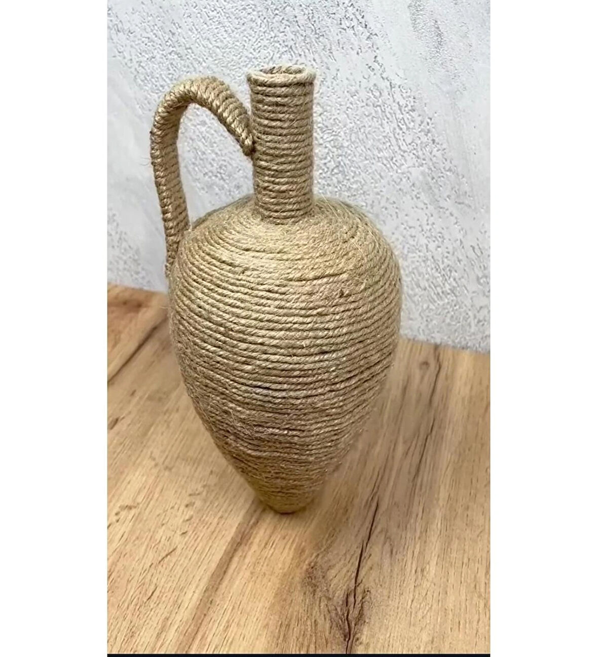 Bej Renkli Halat Kaplı Vazo