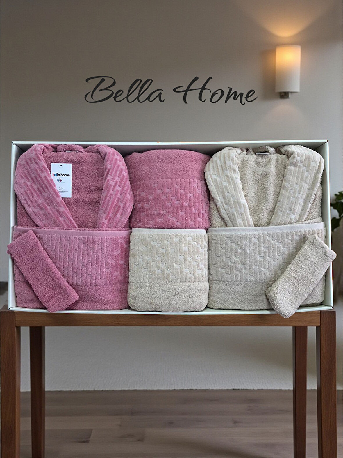 Bella Home 8 Parça Su Yolu Aile Bornoz Seti