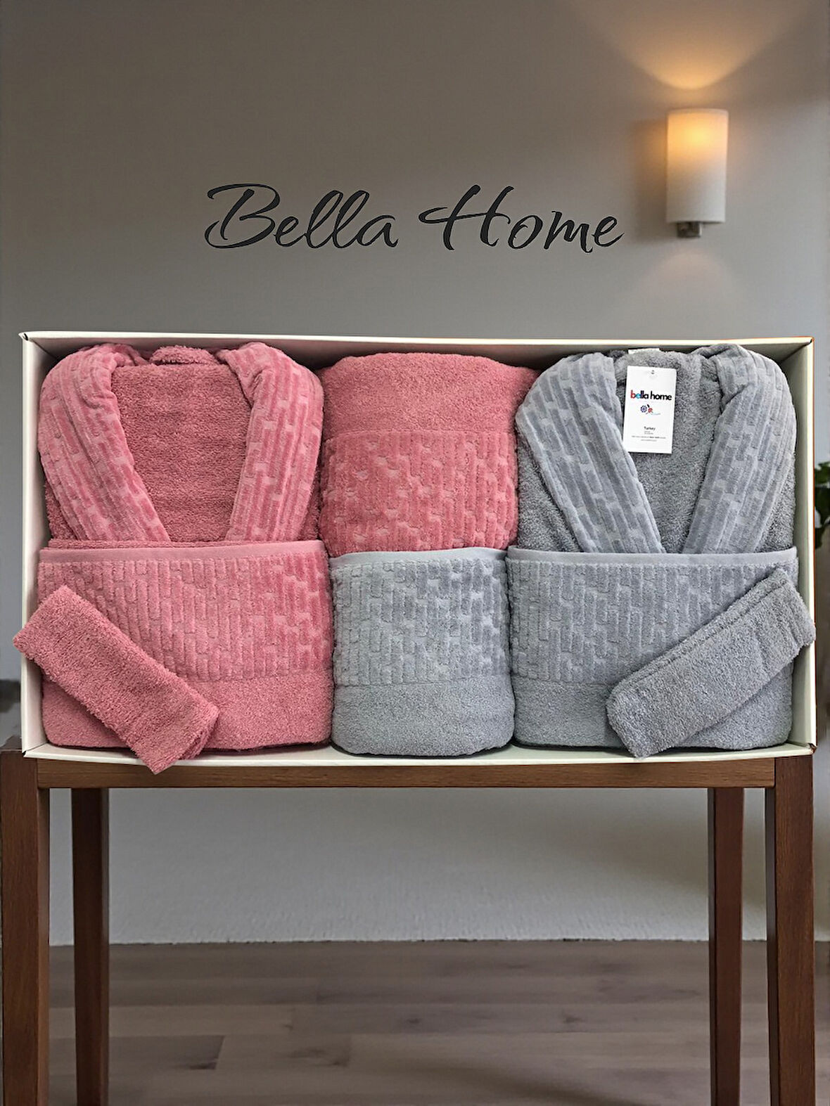Bella Home 8 Parça Su Yolu Aile Bornoz Seti